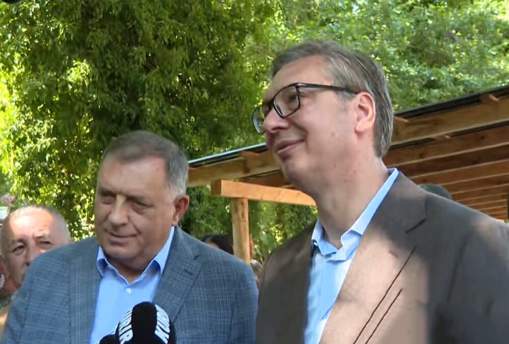 "DOBRODOŠLI, DRAGI PRIJATELJI": Vučić pozvao građane na razgovor u obnovljenu kuću Vučića