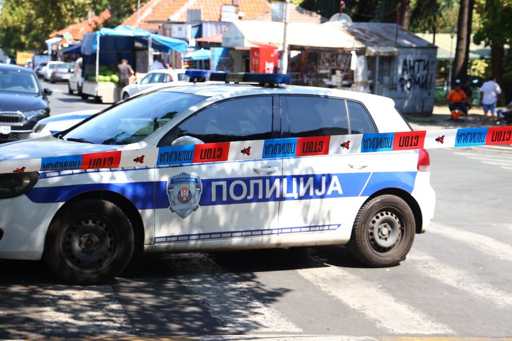 Tutin: Uhapšen muškarac, zaplenjen auto-plac sa 41 vozilom