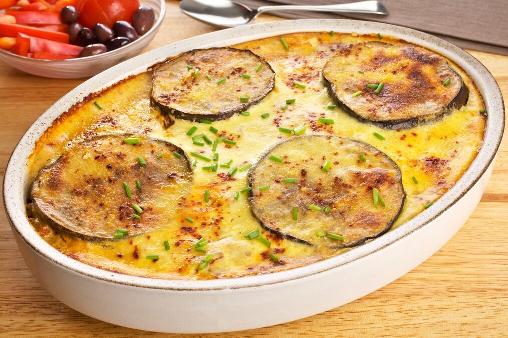 Srbi ne mogu da zamisle musaku bez ovoga, a Grci se samo hvataju za glavu: Evo šta nikako ne ide u originalni recept
