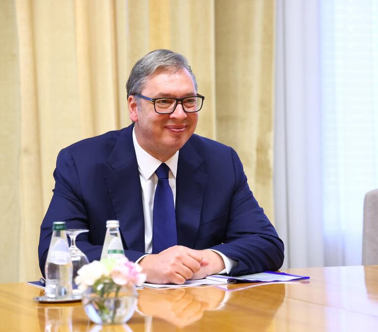 VUČIĆ PRIMIO U OPROŠTAJNU POSETU AMBASADORA ŠPANIJE: Srdačan susred predsednika Srbije i diplomate iz prijateljske zemlje