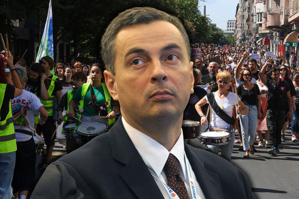 PLENUM O IZBACIVANJU DEJANA ŠOŠKIĆA "LOŠA MONETARNA POLITIKA" 'Ekspertu' blokaderi zamerili jer je IMAO PLATU 5.000 EVRA, a običan građanin 360 EVRA (FOTO)