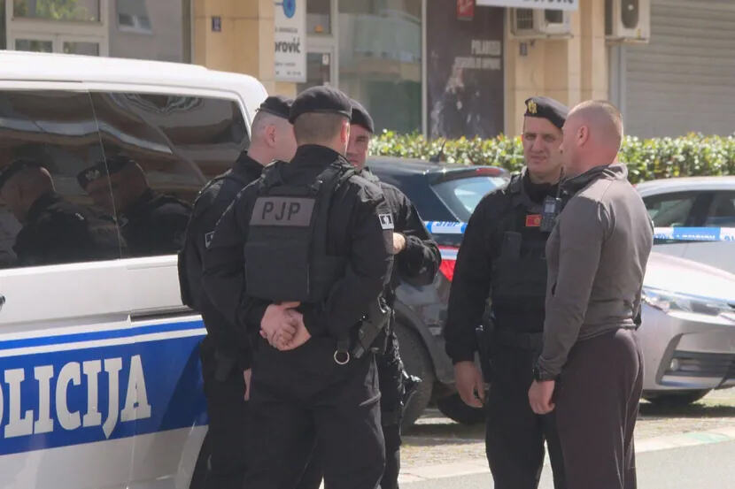 MASKIRANI RAZBOJNICI ODNELI 320.000 EVRA IZ MARKETA U BUDVI! Pištoljem zapretili poslovođi, pa nestali bez traga