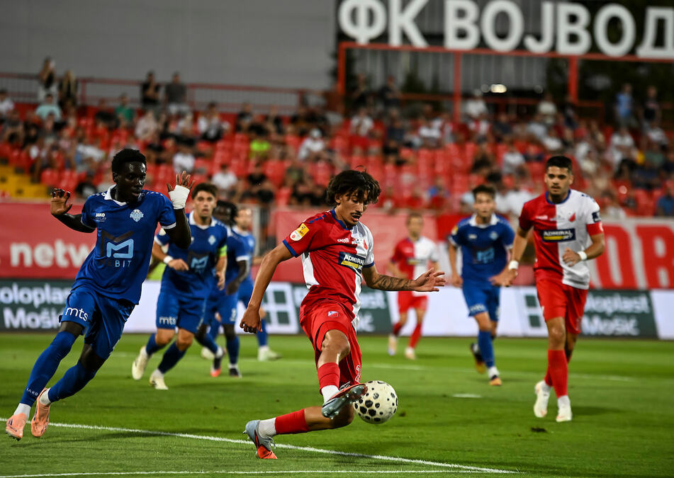SRAMOTNA IZJAVA KAPITENA AJAKSA! Pokušao je da do nogu ponizi srpski fudbal!