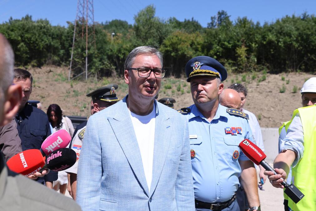 STVARAMO USLOVE DA OVA KASARNA PONOVO OŽIVI Vučić u Priboju: Očekujemo da već sledeće godine ovde bude vojska (VIDEO)