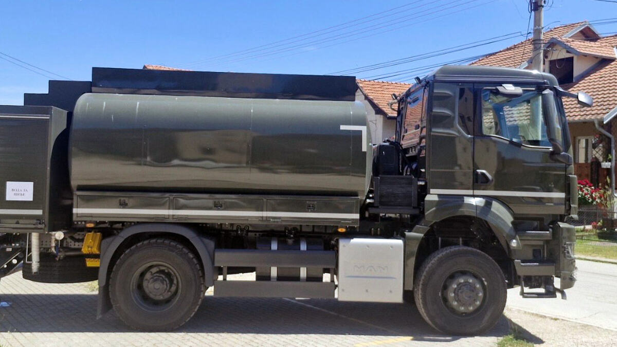 Vojska Srbije pritekla u pomoć građanima: Auto-cisterne poslate u Bujanovac, Kruševac i Veliko Gradište, doprema se voda za ljude i stoku!