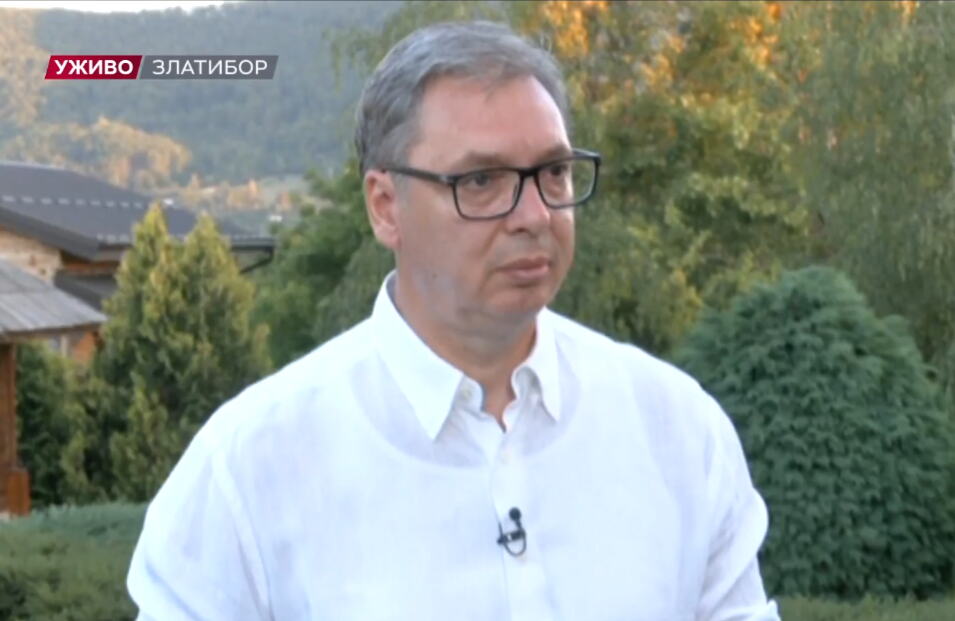 "DANAS JE BILO VIŠE OD 300 PITANJA I PRIMEDBI GRAĐANA" Vučić sumirao posetu jugozapadu zemlje: Zadovoljan sam, važno je da čujemo i saslušamo ljude