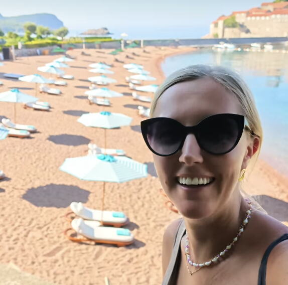 "Ovakve cene nisam videla ni na Sejšelima" Stranci došli na Jadran, pa zanemeli zbog ležaljki