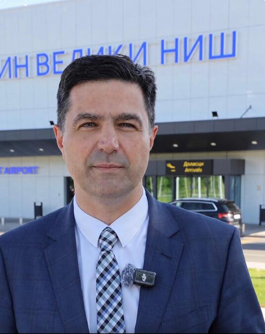 "NE DOLAZI U OBZIR DA NIŠLIJE OSTANU BEZ LETOVA" Pavlović nakon odluke "Ryanair"-a da obustavi letove iz Niša: Država reagovala, Er Srbija uvodi nove linije!