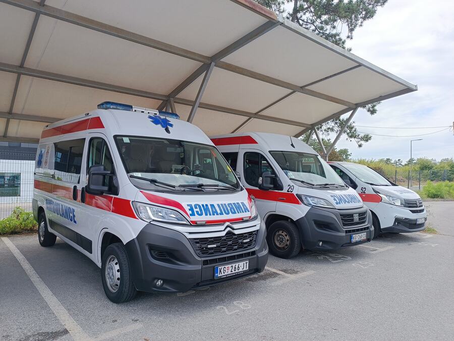 HITNA POMOĆ IMALA PUNE RUKE POSLA! Kragujevčani tokom noći najviše tražili pomoć zbog pritiska, stomaka i povreda
