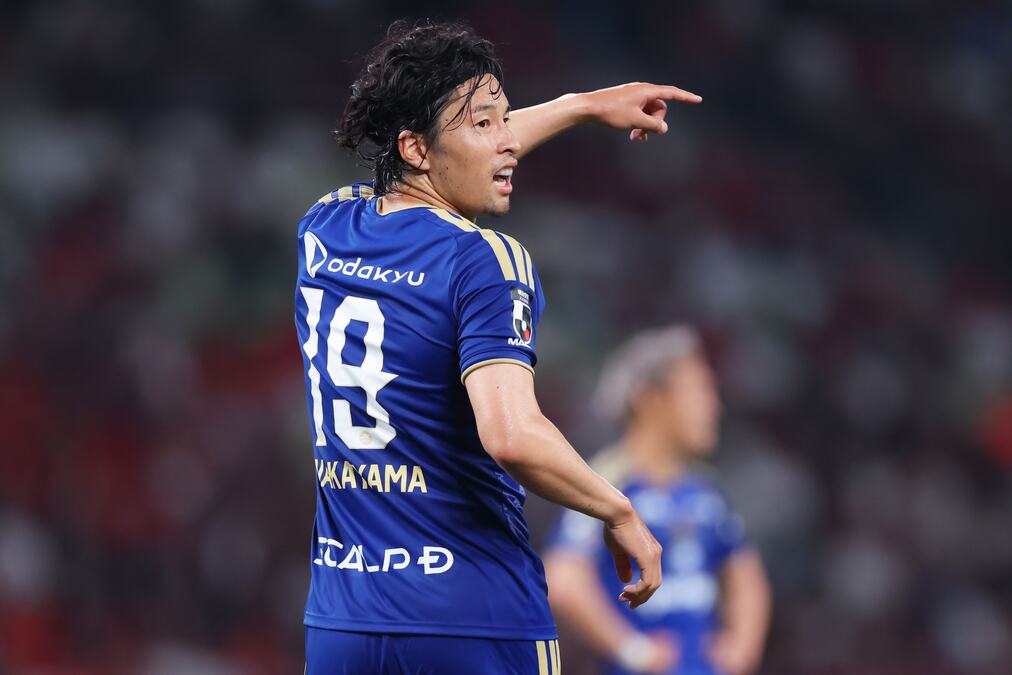NOVA BOMBA! Zvezda dovela reprezentativca Japana! Milionski transfer