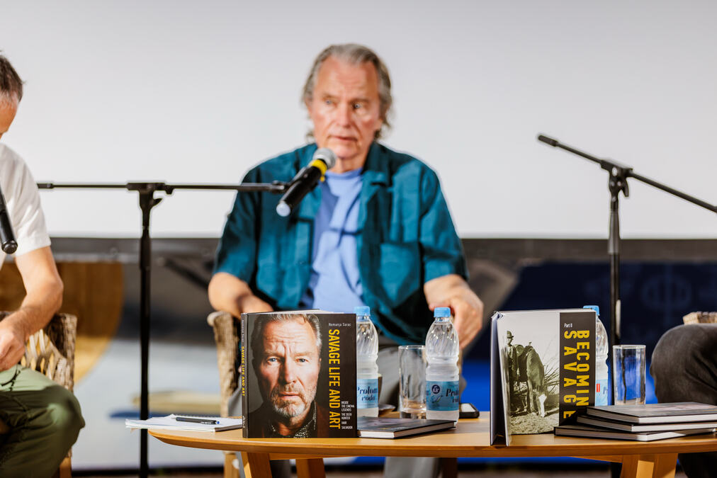 Džon Sevidž predstavio svoju autobiografiju: Budućnost filma leži u pričama koje nose veru i pružaju nadu