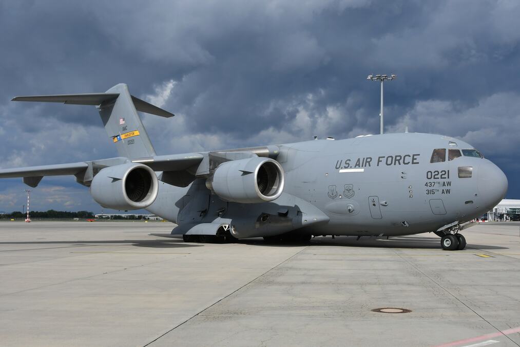 MISTERIJA NA MOSKOVSKOM AERODROMU! Američki vojno-transportni gigant sleteo na Vnukovo, Amerika i Rusija MUDRO ĆUTE! Posebno je intrigantno odakle je poleteo