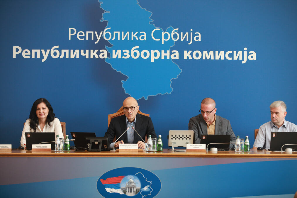 RIK utvrdio zbirnu izbornu listu na kojoj je 18 izbornih lista sa 2.418 kandidata