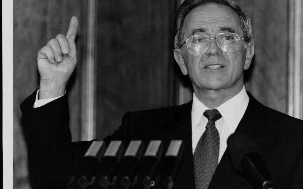 Milan Panić: Od garaže do bogatstva, pa do premijerske funkcije
