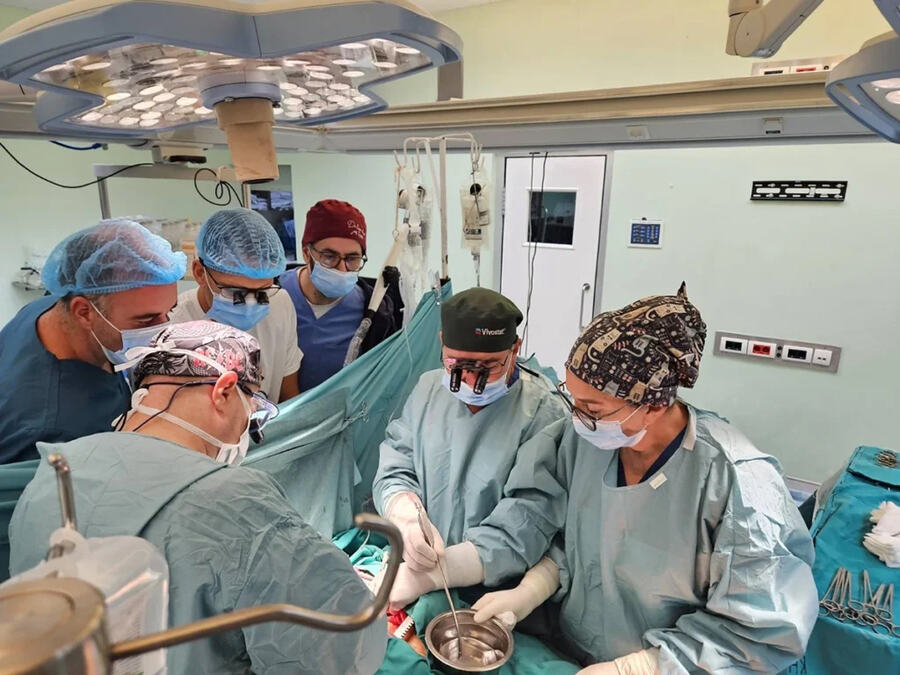 Prvi put u UKC Niš: Pacijentu od 82 godine ugrađena biološka aortna valvula i trostruki bajpas