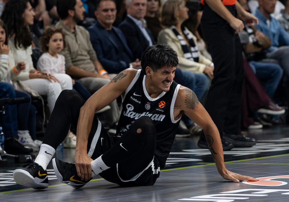 PAKAO ODMAH NA STARTU! Partizan ostao bez Dereka Vilisa!