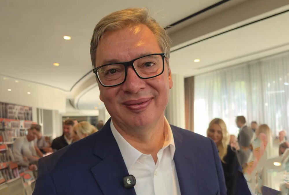 BITI PREDSEDNIK SRBIJE ZA MENE JE BILA NAJVEĆA ČAST Vučić nije krio emocije uoči ostavke: Trudio sam se da svaki dan dam sve od sebe, verno, odano služim Srbiji