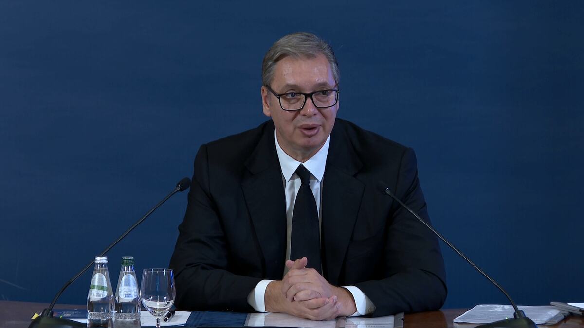 "DOŠAO JE ČAS ODLUKE" Vučić: Ko god bude dobio poverenje naroda moraće da čuva mir i stabilnost čuvajući naše nacionalne interese