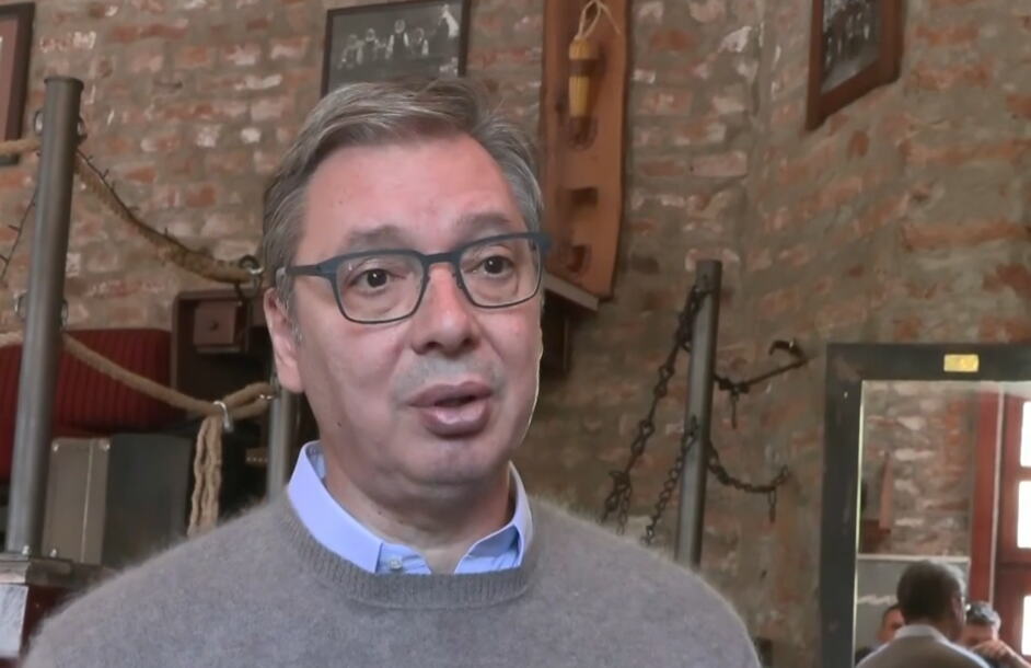 Đukanović apelovao na naprednjake da ne nasedaju na provokacije blokadera