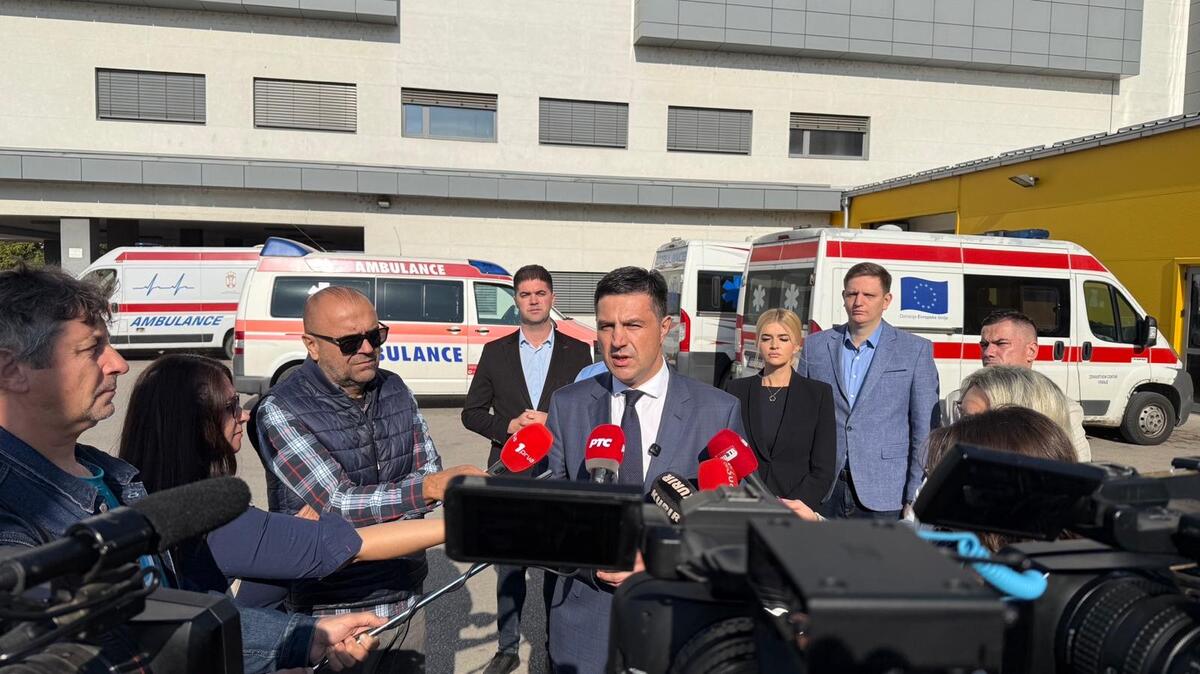 Pavlović osudio nasilje u Nišu i Novom Sadu: „Niko ne može da se krije iza titule“