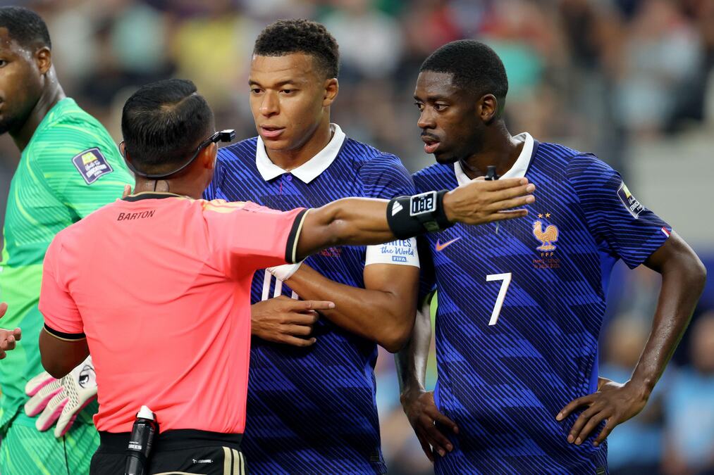 DRAMA PRED ZLATNU LOPTU: Dembele otkrio šta se zaista dešava između njega i Mbapea