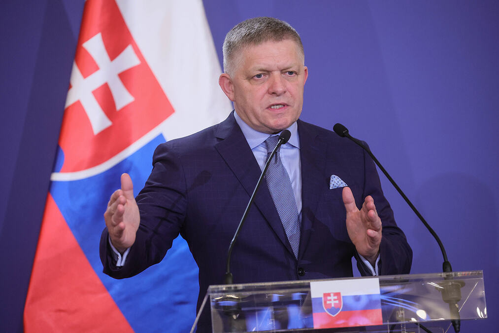 "EU NASTAVLJA DA RASPIRUJE SUKOB U UKRAJINI" Fico oštro poručio: "Tamo se ne proliva krv Evropljana, sasvim je jasno da nema vojnog rešenja za ovaj rat"