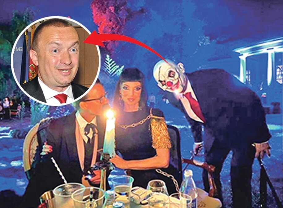 Mračne tajne kaštela Šulhof: Pajtić se predozirao - Sve vreme nosio masku klovna, isplivali skandalozni detalji (FOTO)