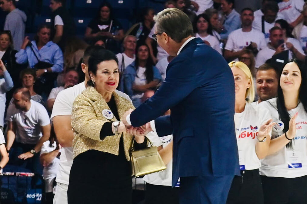 Vučić prepričao susret sa Snežanom Savić; Stevandić kritikovao studente