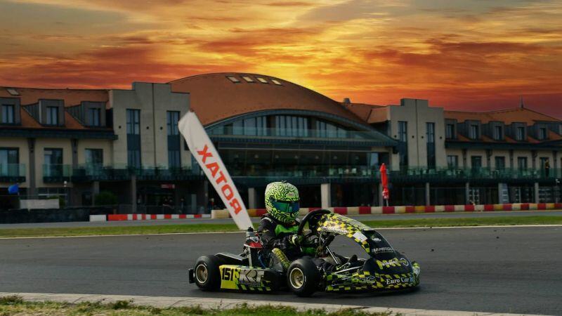 ŽESTOKA KONKURENCIJA U KEČKEMETU: Đuričković sa RMC CE rivalima na takmičenju u Mađarskoj