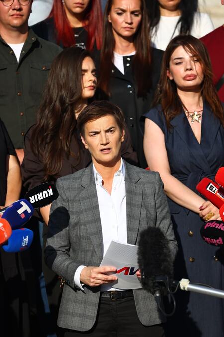 DOK SE SVET DELI NA BLOKOVE, SRBIJA GRADI MOSTOVE I SPAJA AZIJU I EVROPU! Brnabić: Saradnja i ekonomsko povezivanje doprinose otpornosti i snazi naše privrede