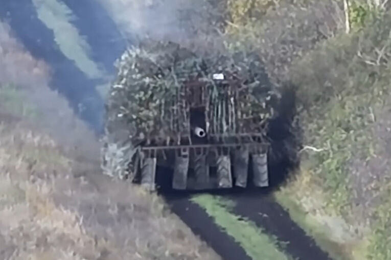 Ukrajinci pretvorili tenk Abrams u „čeličnog ježa“