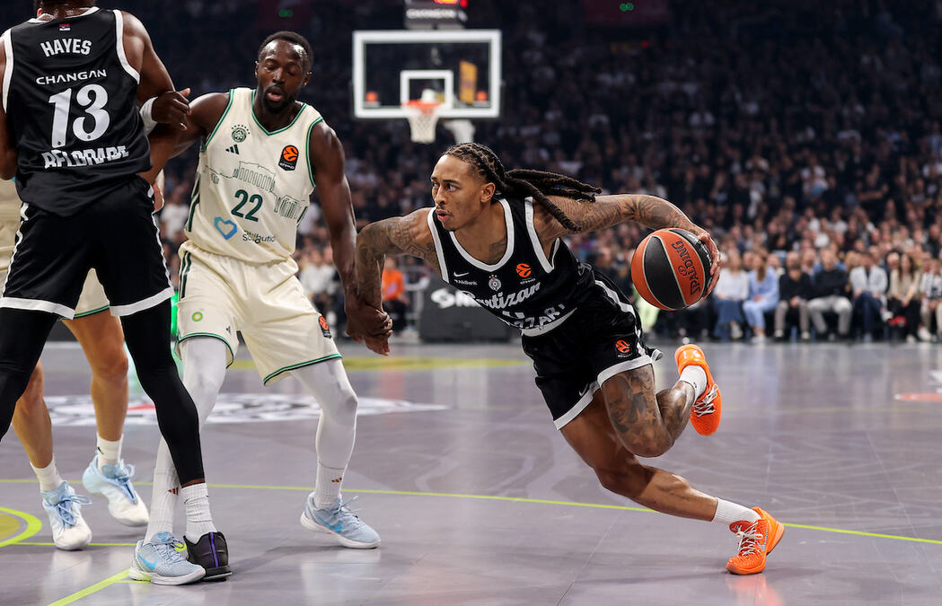 Partizan poražen od Panatinaikosa; Obradović objasnio odbijanje poklona