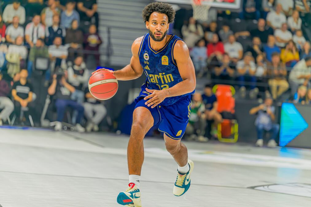 Fenerbahče ubedljiv protiv Žalgirisa pred Partizan