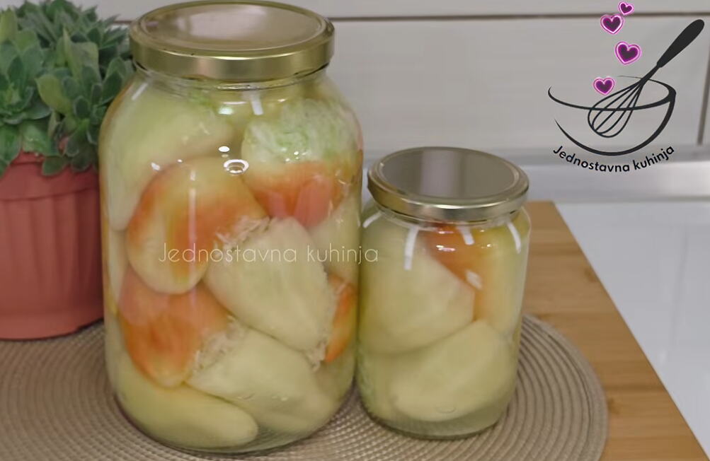 Najbolji recept za kisele paprike punjene kupusom: Samo 3 sastojka, bez trunke hemije, na stari dobri način
