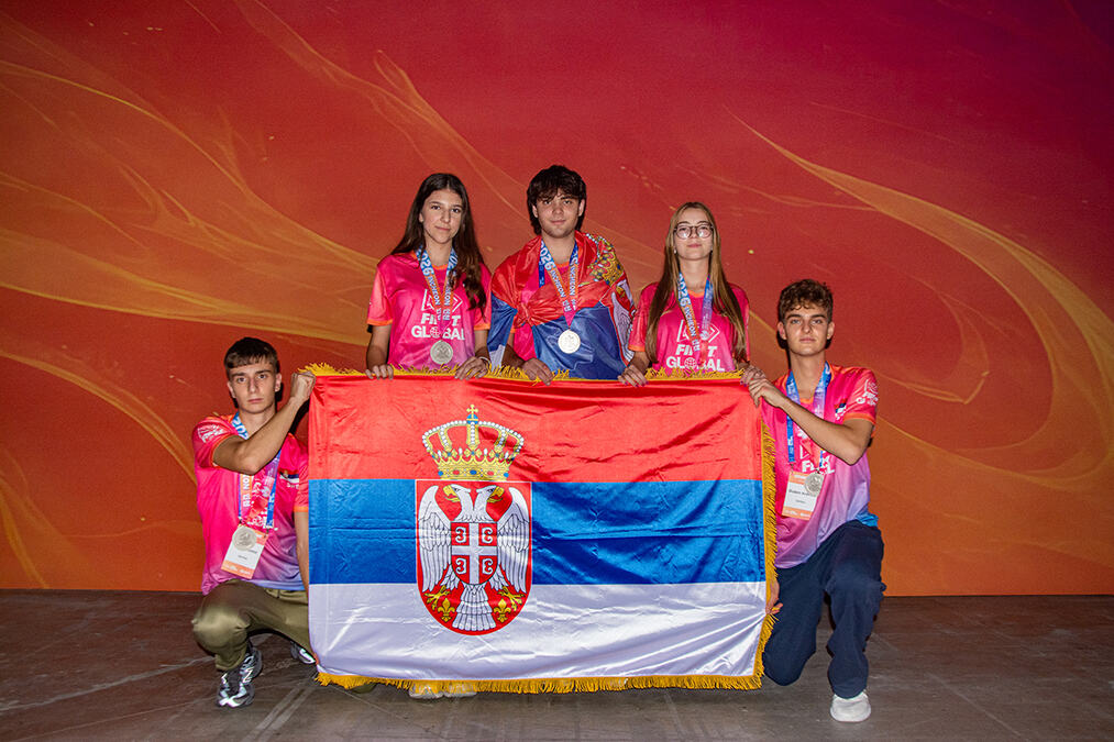 TIM SRBIJE OSVOJIO JE SREBRNU MEDALJU! Veliki uspeh naših srednjoškolaca na svetskom takmičenju u Južnoj Koreji - blistali u oblasti inovacija i inženjerstva