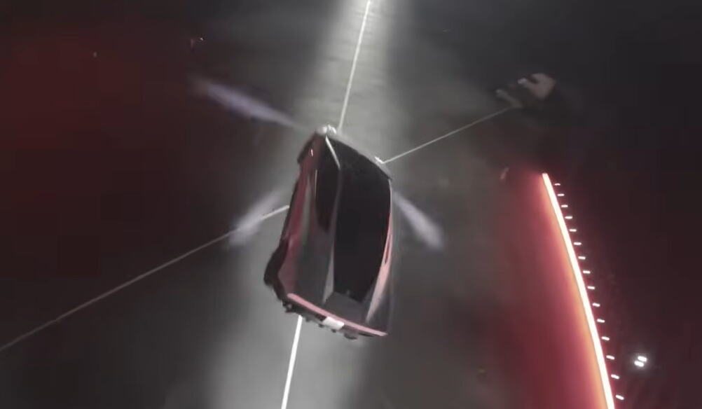 Za istoriju! Tesla Roadster poleteo pred kamerama: Leteći Maskov auto stiže 2028. (VIDEO)