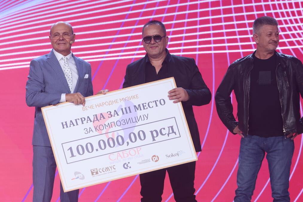 VELIKA PRIZNANJA SEMUSA Numera „Učini nešto za nas dvoje“ pobedila na drugoj večeri Sabora narodne muzike Srbije