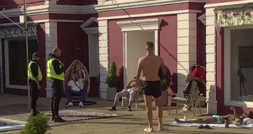 PRAVA MUŠKA PLJUVAČINU U ELITI 10! Sukobili se dva ozbiljna momka, obezbeđenje uletelo