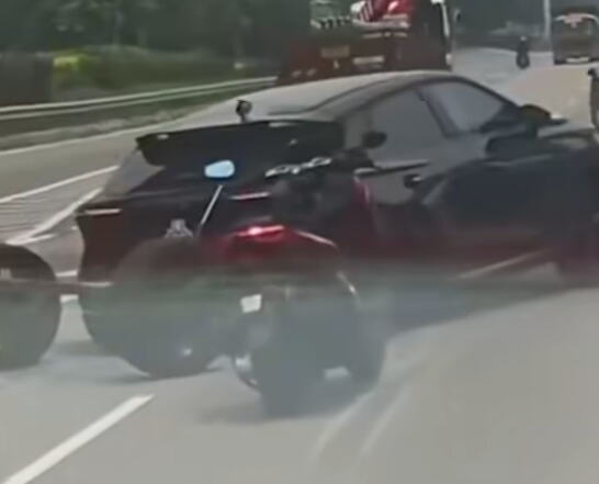 Kineskom automobilu otpala zadnja osovina i to nije prvi put: Vlasti zabranile prodaju, oglasila se i kompanija