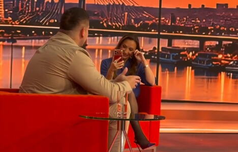 GOCA UZELAC ZAPLAKALA U PROGRAMU UŽIVO: Sloba Radanović je doveo do suza, za nju je danas poseban dan! (VIDEO)