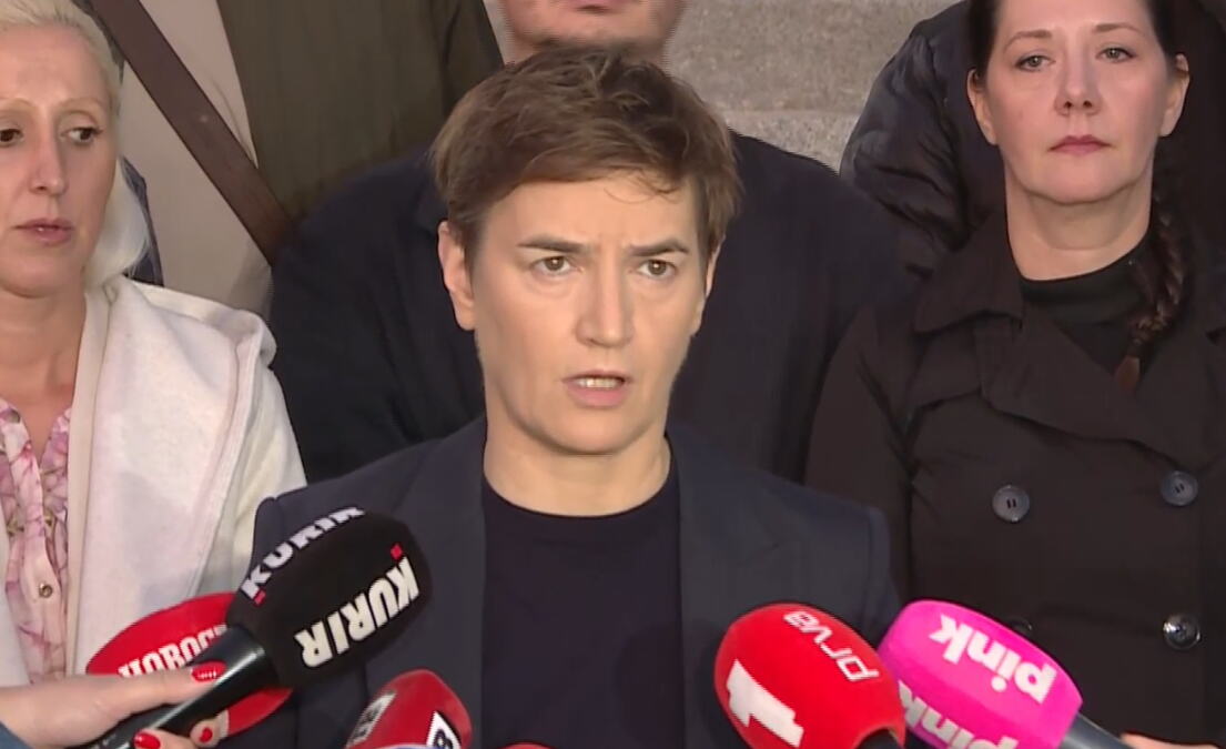 BRNABIĆ O ZABRANI VUČIĆU DA NA N1 PREDSTAVI LISTU Jedini im je cilj da ga predstave kao monstruma! Brane ljudima da postoje, dali su mu 43 negativna epiteta