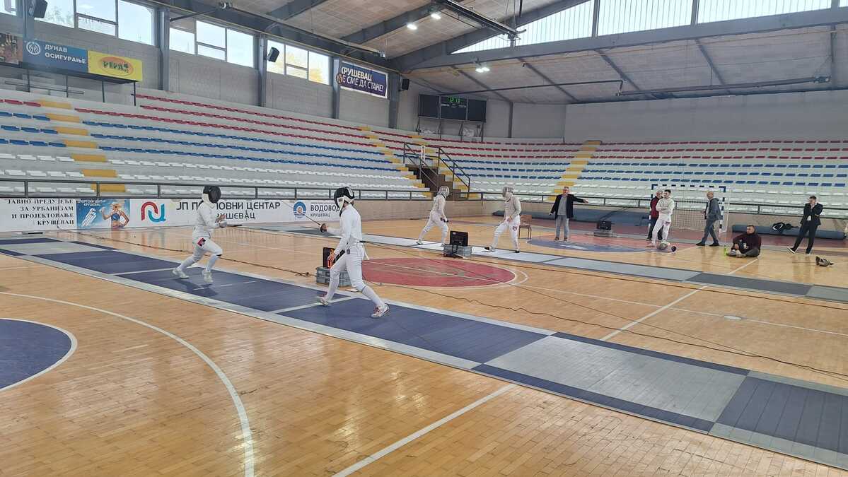 MAČEVALAČKI TURNIR U GRADU POD BAGDALOM: Jedinstvena sportska manifestacija prvi put organizovana u istoriji Kruševca