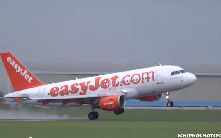 avion.jpg?ts=2014-11-06T00:13:10