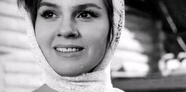 Olivera Marković se udala za dečka svoje poznate koleginice: Bili su 30 godina u braku "Ona je znala za mene i da me je voleo"