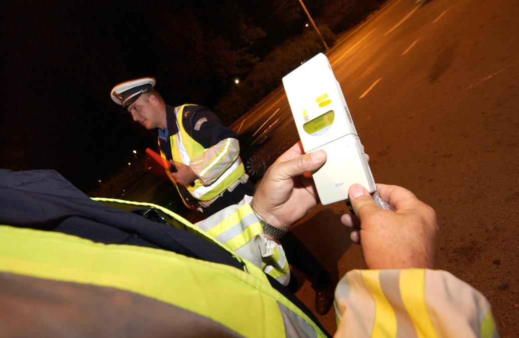 ČOVEK VOZIO BICIKL SA PREKO 4 PROMILA! Policija zaustavila muškarca u Novom Bečeju, sledi mu prijava za nasilničku vožnju