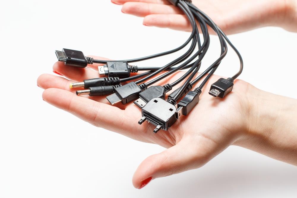 Loš kabl može uništiti vaš telefon: Nevidljiva šteta baterije u svakodnevnoj upotrebi!