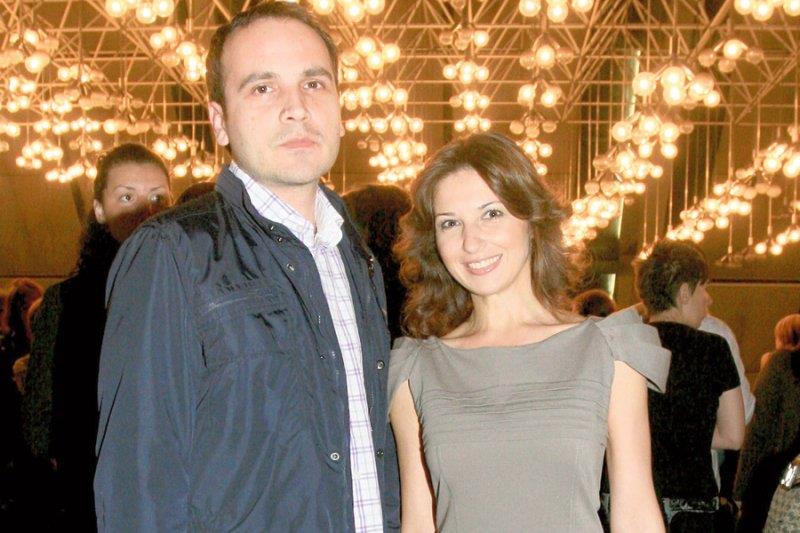 "OTAC I BRAT SU ME SAVETOVALI DA SE RANIJE RAZVEDEM" Sanja Marinković nikad iskrenije o krahu braka