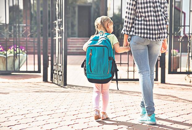 Bliži se testiranje i upis prvaka! Detaljno uputstvo o prijavi i papirologiji - zakazivanje na klik i sve što roditelji treba da znaju