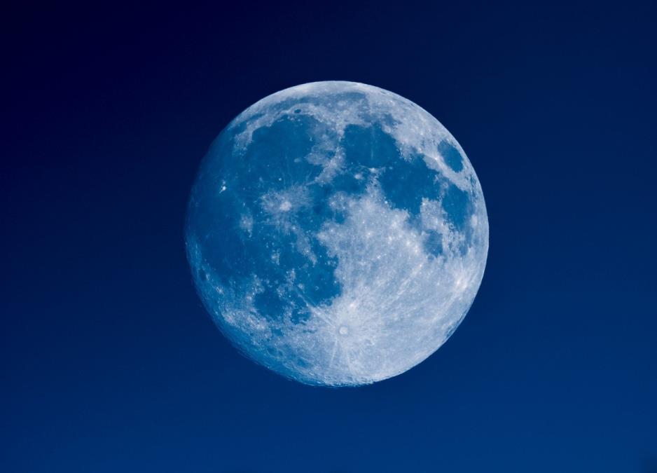 Šta pun plavi Mesec 31. maja donosi svakom znaku Zodijaka: Ko doživljava reset, a ko mora da bude oprezan