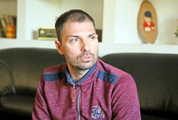 "IMAM TRAUME I NOĆNE MORE" Velika ispovest sina Snežane Đurišić o čoveku koji ga je brutalno zlostavljao: Imali smo kontakt, živeli u istom dvorištu...